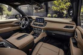 Chevrolet Suburban 3
