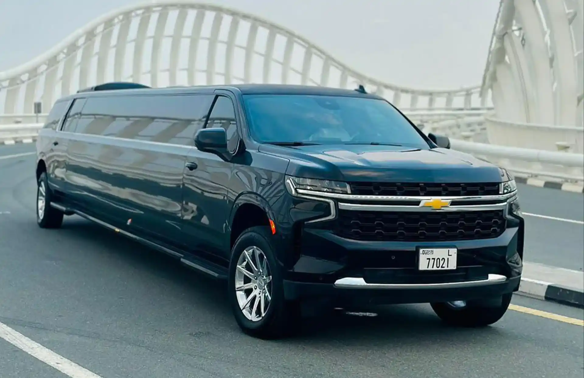 Chevrolet Suburban Kohinoor Edition [20 Seater] 1