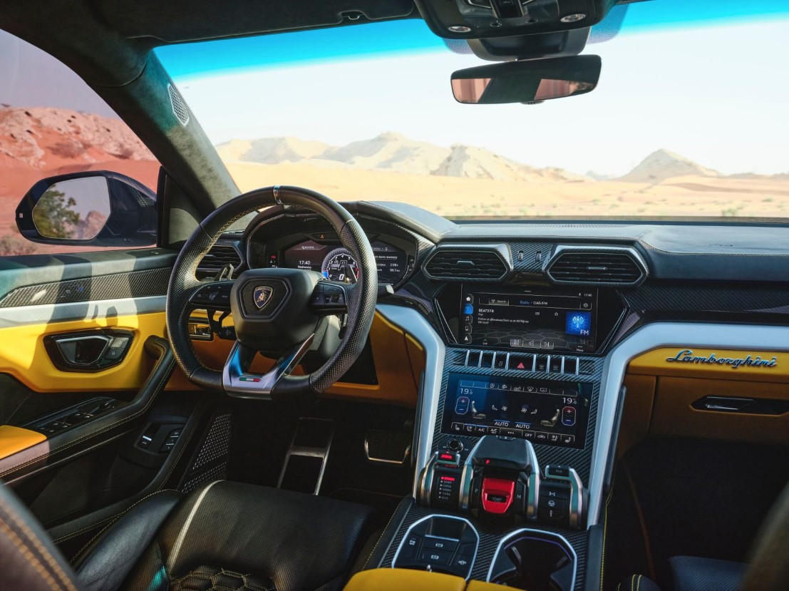 Lamborghini Urus 3