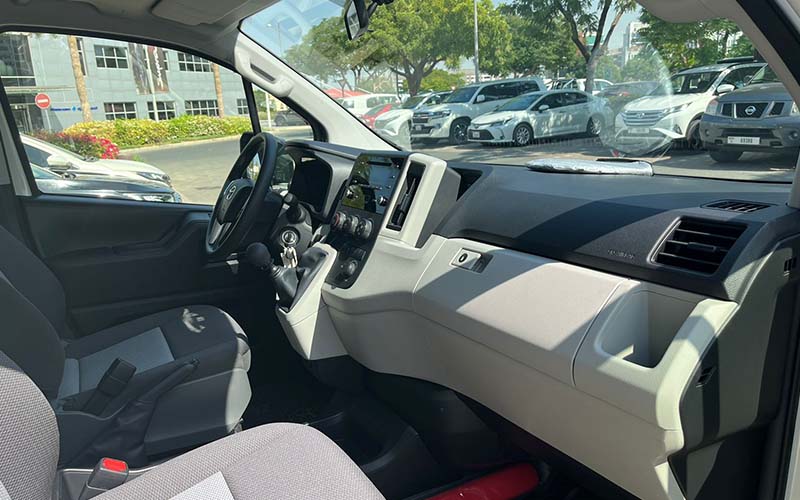 Toyota Hi Ace [13 Seater] 3